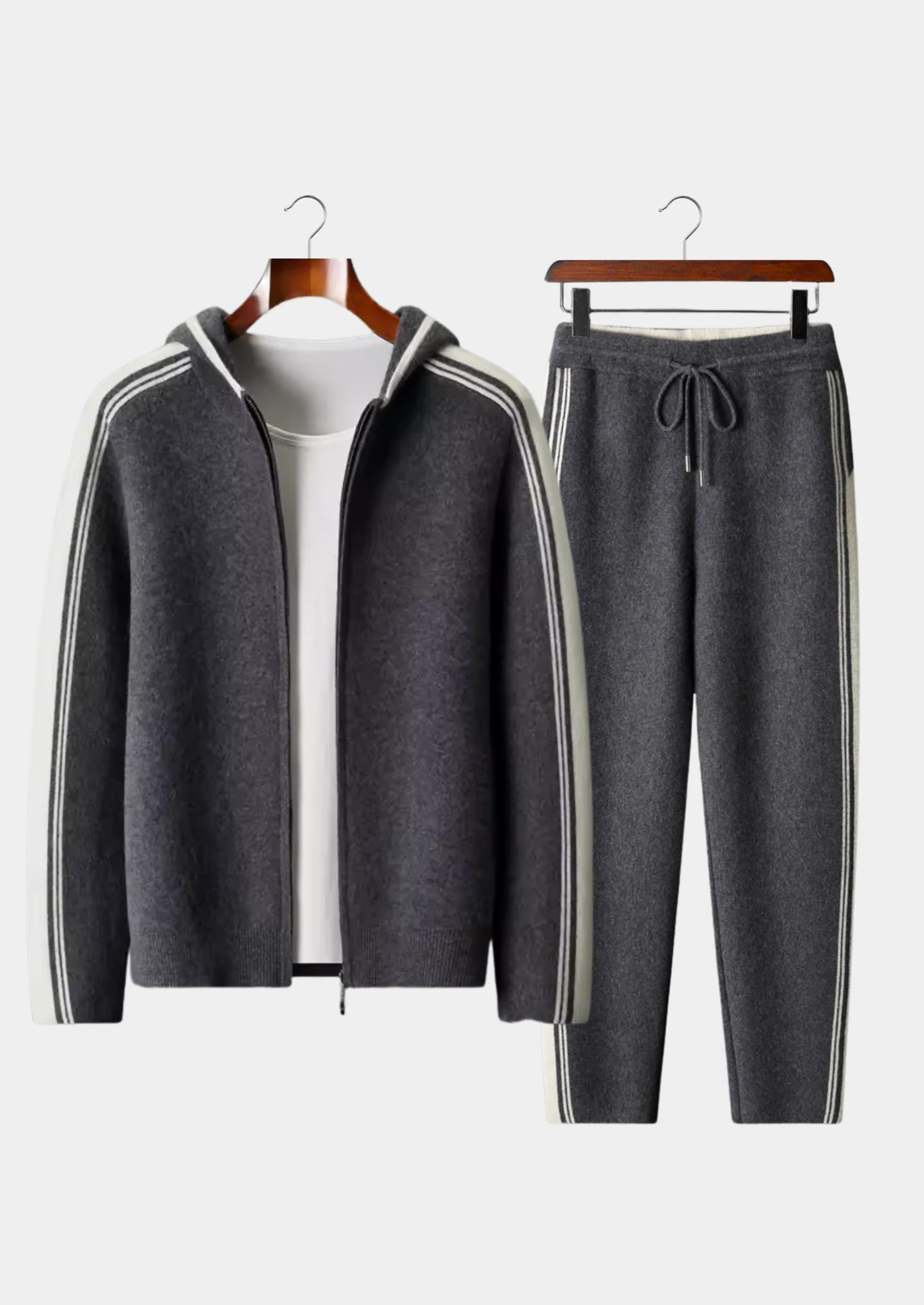 100% CASHMERE TRACKSUIT - Image 14