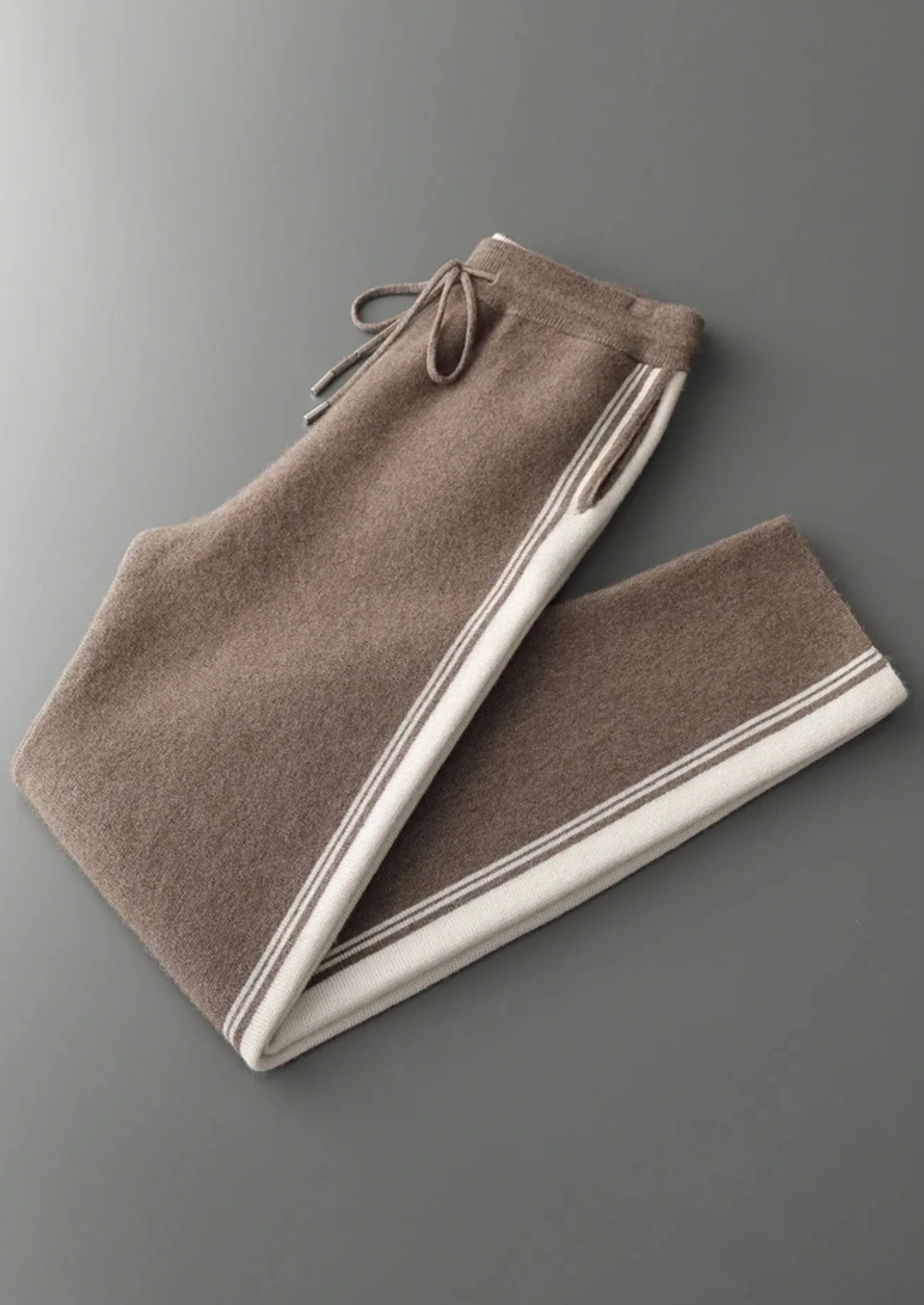 100% CASHMERE TRACKSUIT - Image 9