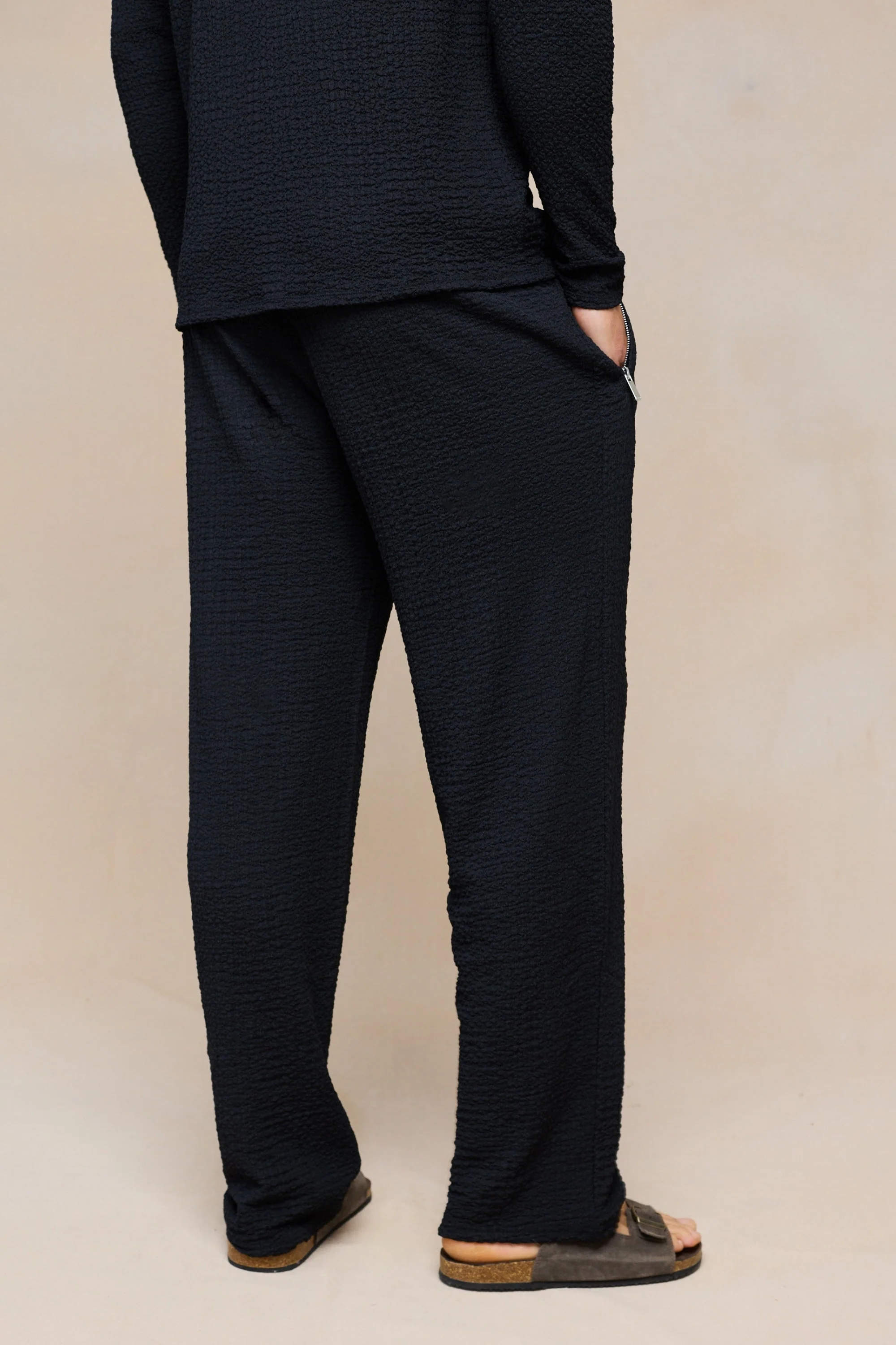 Artie Ruched Textured Trouser - Black - Image 7