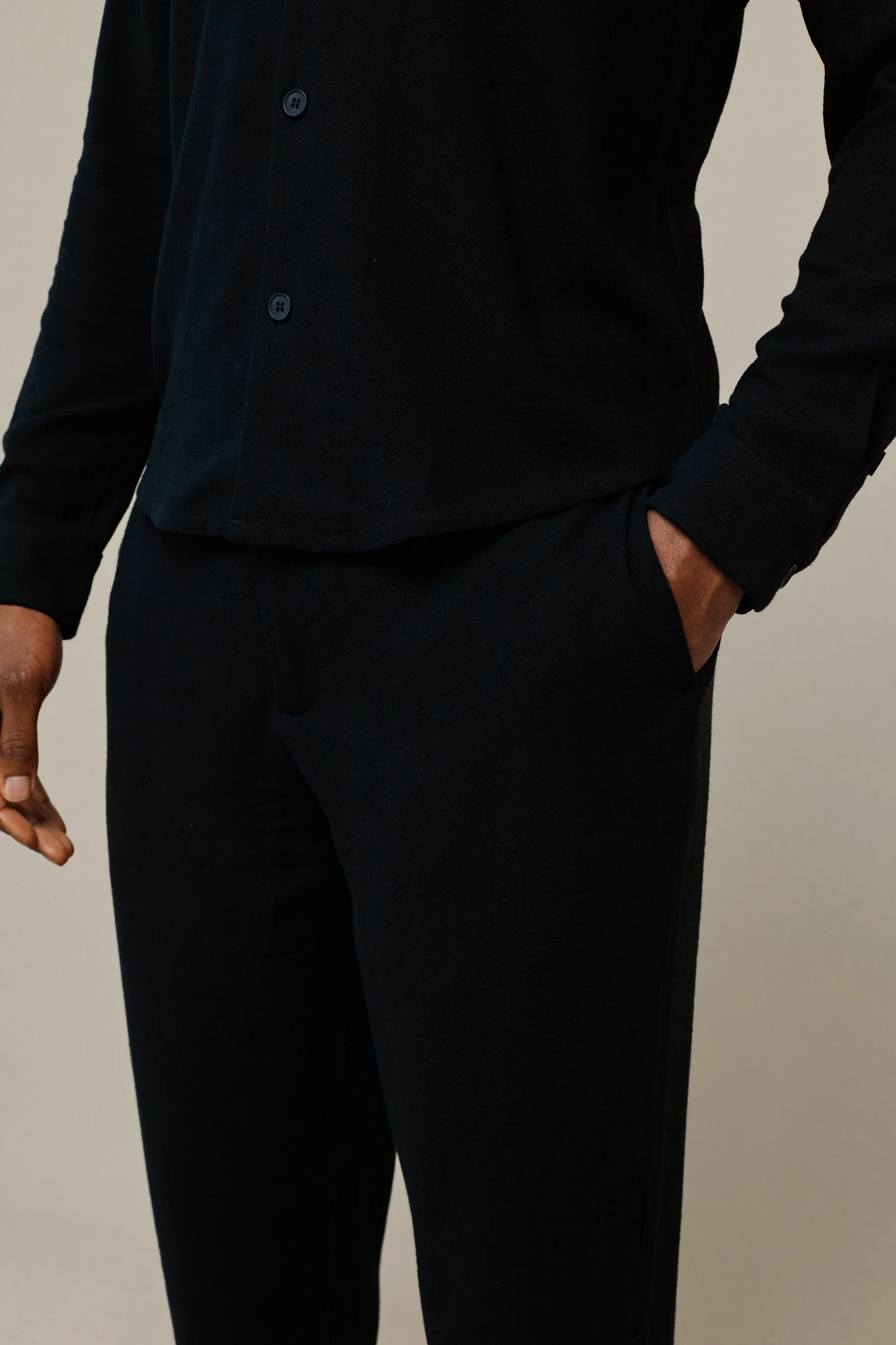 Cami Linen Straight Leg Trouser - Black - Image 3