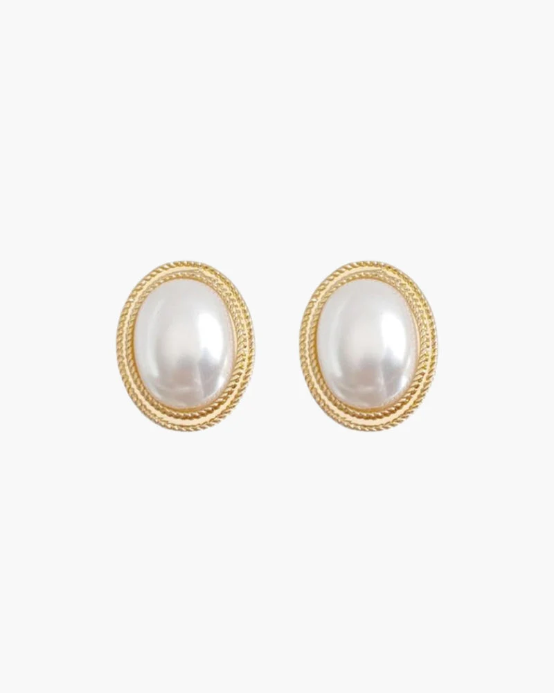 Radiance Oval Pearl Studs
